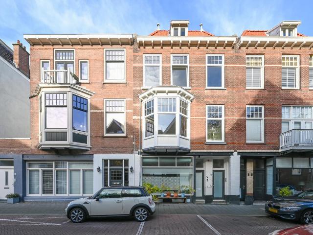 Bovenwoning te koop in Scheveningen, Den Haag