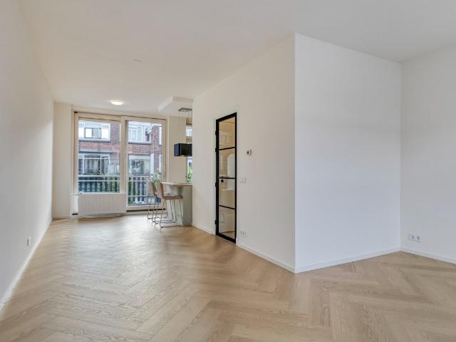 Bovenwoning te koop in Schiedam, Zuid Holland