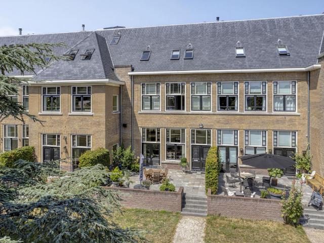 Woonboerderij te koop