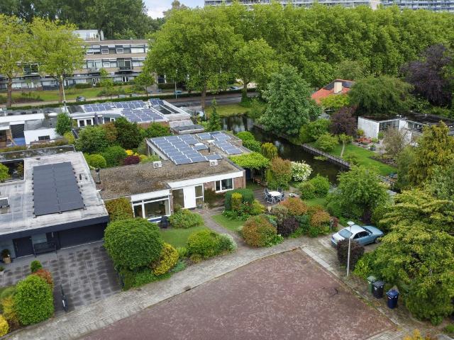 Bungalow te koop in Middelwatering, Capelle Aan Den Ijssel