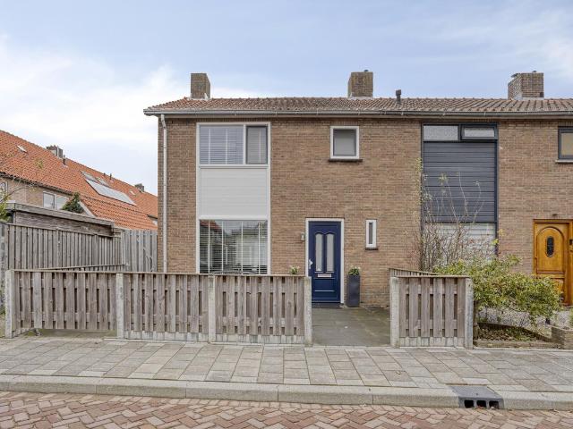 Eengezinswoning te koop in Rozenburg, Zuid Holland