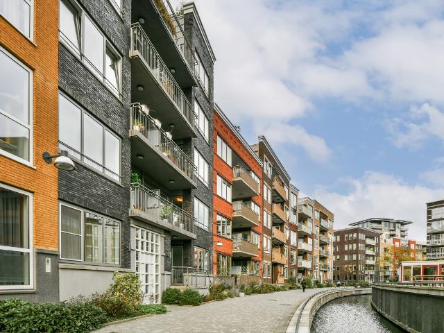 Studio te koop in Diemen, Noord Holland