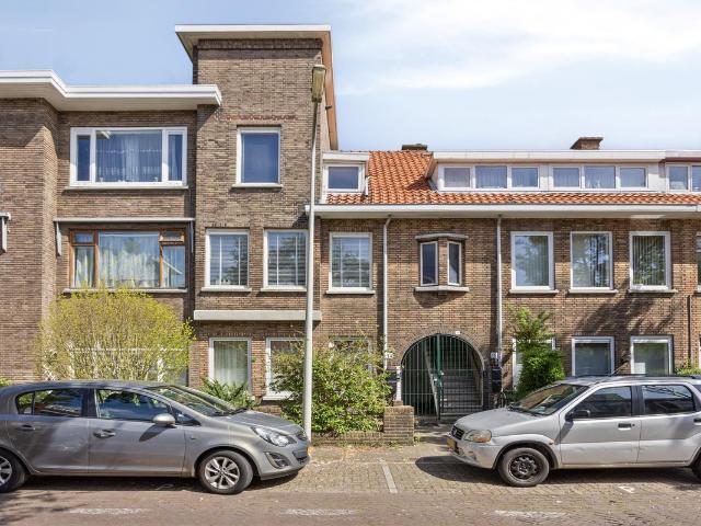 Dubbele Bovenwoning te koop in 's-gravenhage, Laakkwartier