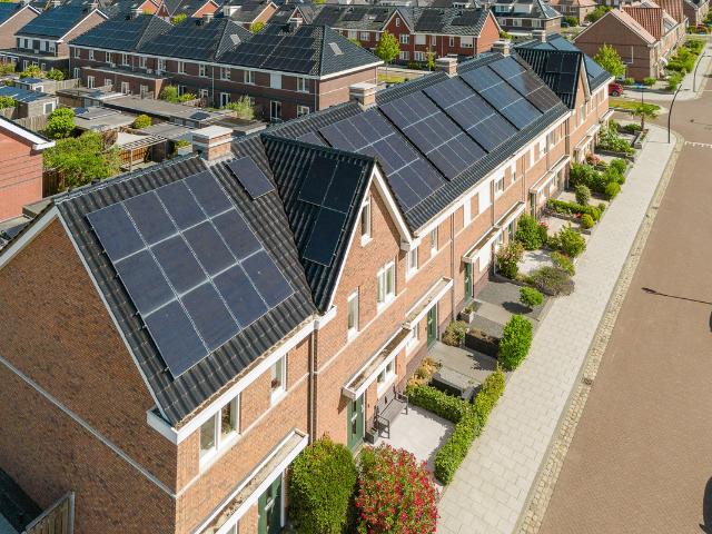 Woonboerderij te koop in Spijkenisse, De Elementen