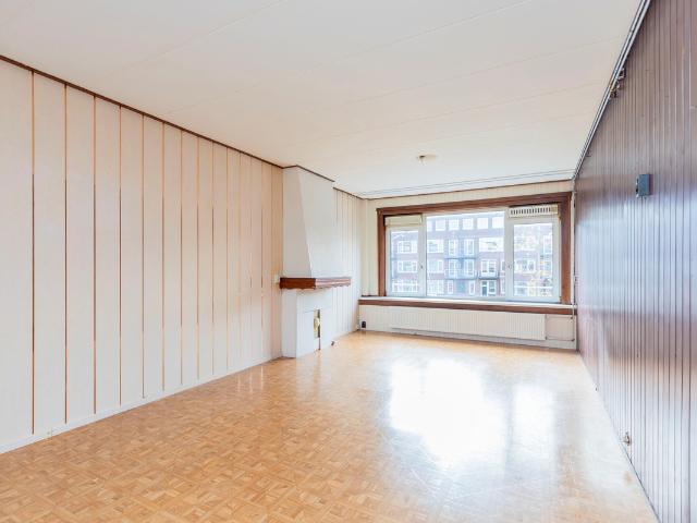 Bovenwoning te koop in Charlois, Rotterdam