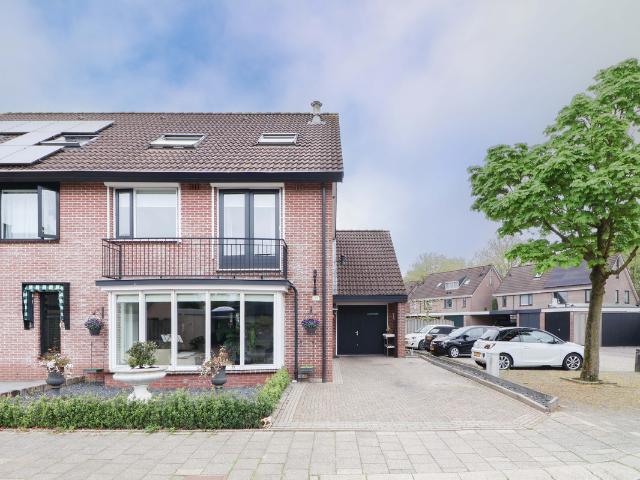 Eengezinswoning te koop in Bunschoten, Bunschoten-Spakenburg