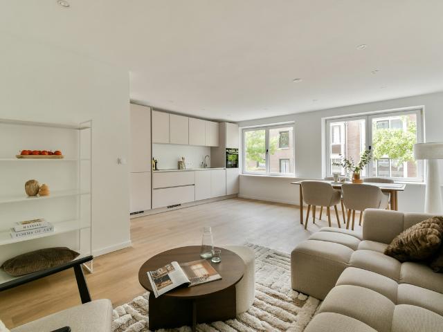 Bovenwoning te koop in Amsterdam, Spaarndammerbuurt