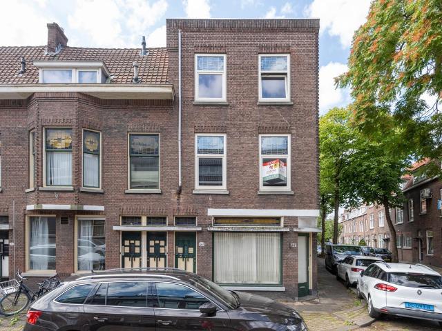Bovenwoning te koop in Rotterdam, Oud-Charlois