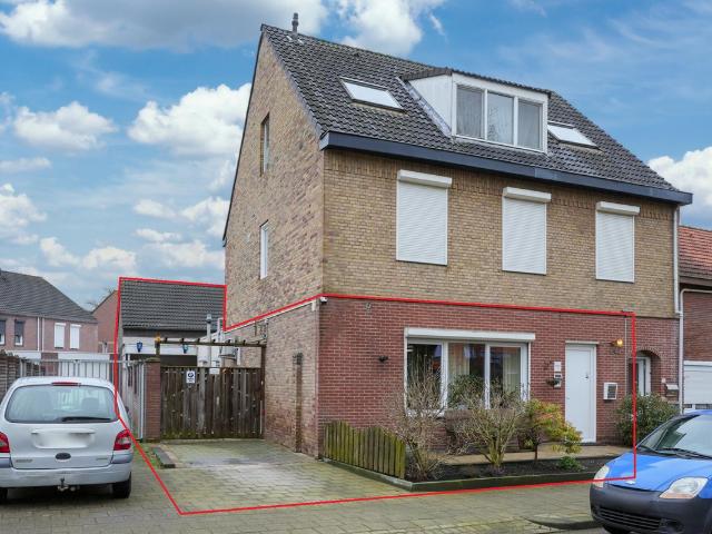 Benedenwoning te koop in Lindenheuvel, Geleen