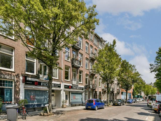 Bovenwoning te koop in Amsterdam, Oost