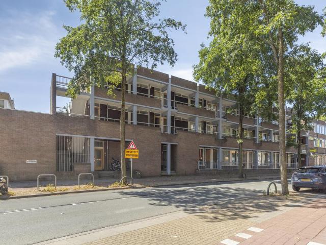 Benedenwoning te koop in Hilversum