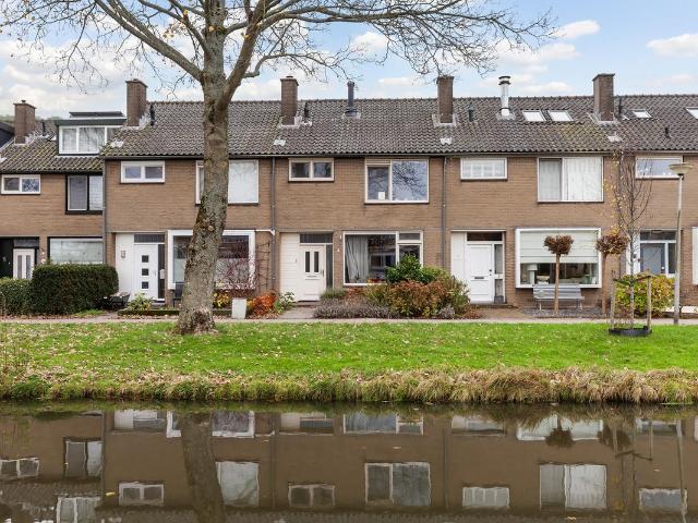 Woning te koop in Nieuwerkerk Aan Den Ijssel, Zuid Holland