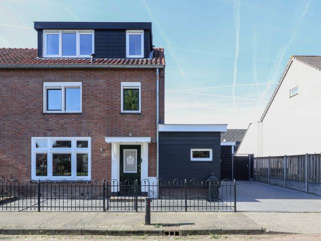 Eengezinswoning te koop in Bunschoten, Bunschoten-Spakenburg