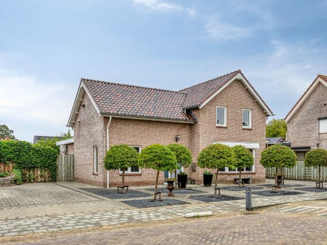 Eengezinswoning te koop in Klundert, Noord Brabant