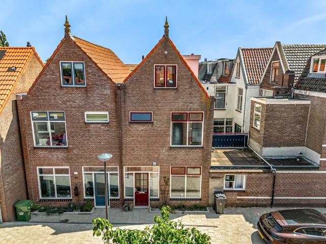 Benedenwoning te koop in Leiden, Noorderkwartier