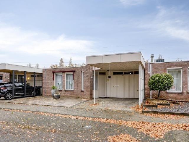 Bungalow te koop in Oss, Noord Brabant