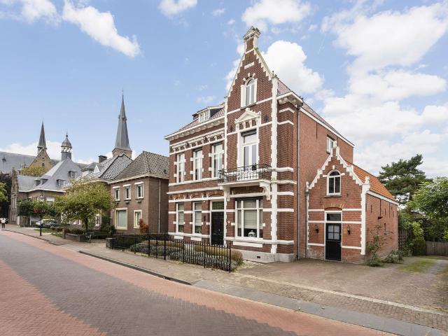 Woonboerderij te koop in Het Zand, Terheijden
