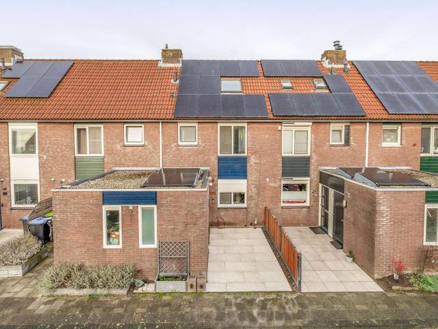 Woning te koop in Vriesland, Spijkenisse