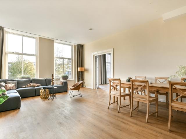 Appartement te koop in Den Haag, Zuid Holland