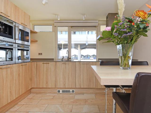 Benedenwoning te koop in Scheveningen, Zuid Holland