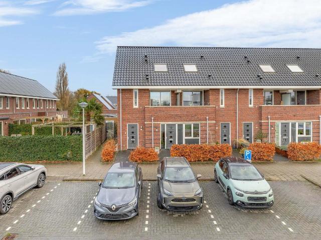 Dubbele Bovenwoning te koop in Brielle, Zuid Holland