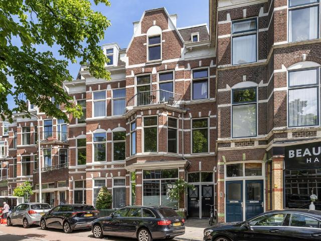 Bovenwoning te koop in 's-gravenhage, Vooruit II