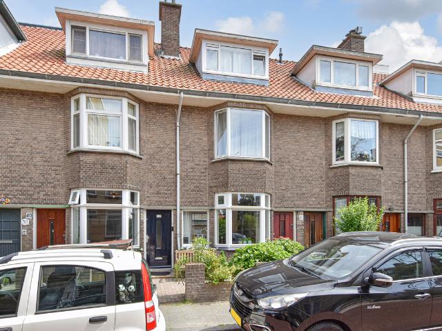 Benedenwoning te koop in 's-gravenhage, Leyenburg