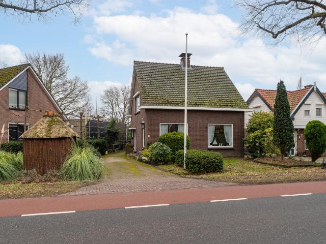Woning te koop in Sleeuwijk, Noord Brabant