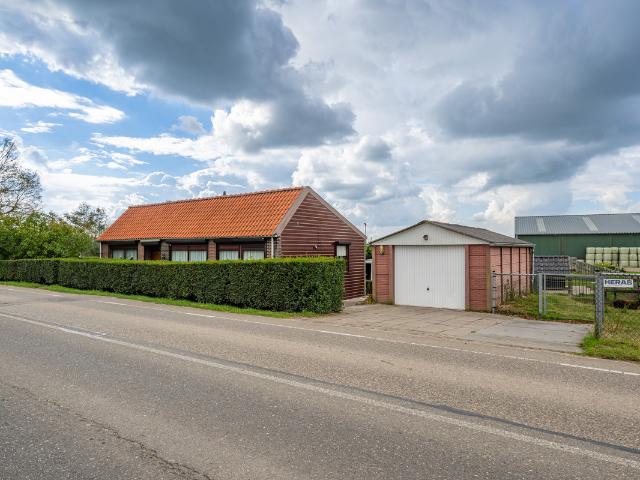 Bungalow te koop in Vierpolders, Zuid Holland