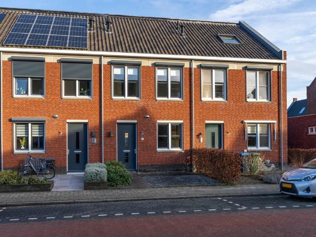 Woning te koop in Werkendam, Noord Brabant