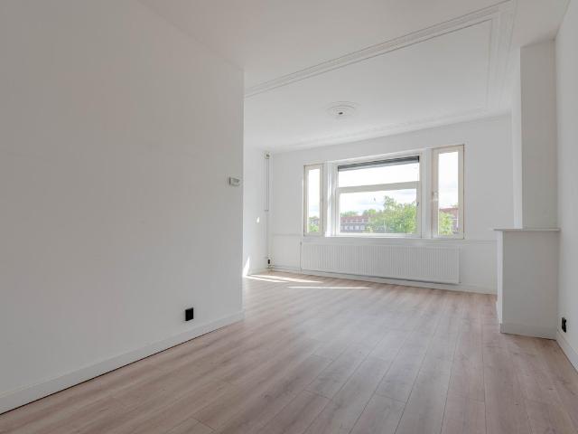 Bovenwoning te koop in Rotterdam, Tarwewijk
