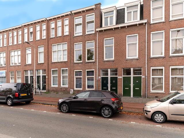 Bovenwoning te koop in Den Haag, Zuid Holland