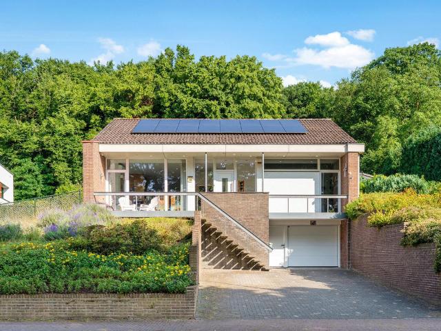 Landhuis te koop in Landgraaf, Broekhuizen