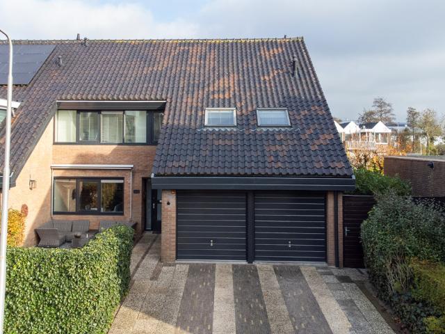 Woning te koop in Aalsmeer, Noord Holland