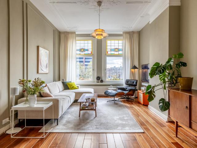 Bovenwoning te koop in Middelland, Rotterdam