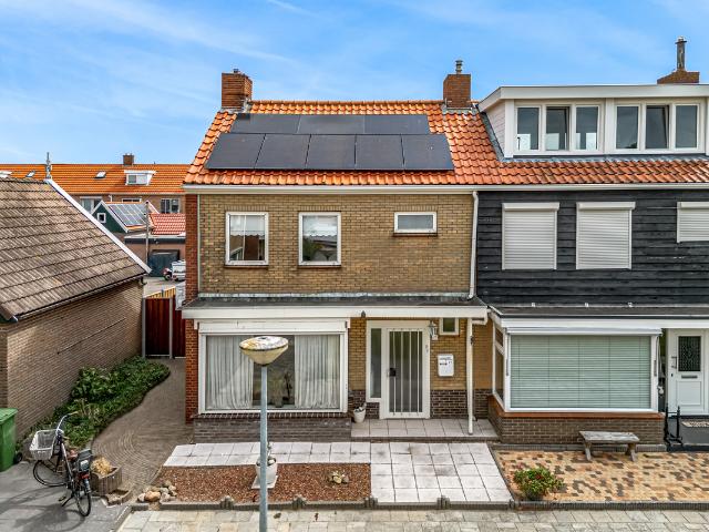 Eengezinswoning te koop in Urk, De Reede