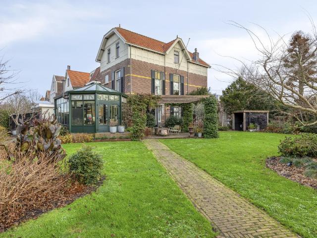 Woonboerderij te koop in Boskoop, Zuid Holland