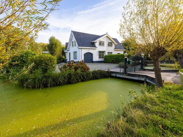 Chalet te koop in Middelwatering, Capelle Aan Den Ijssel