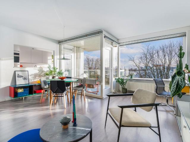 Bovenwoning te koop in Struisenburg, Rotterdam