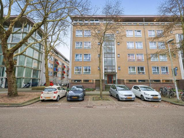 Studio te koop in Nieuw-West, Amsterdam