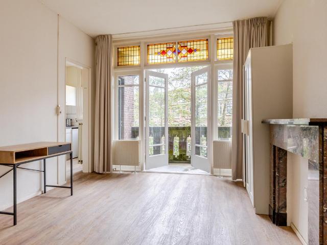 Bovenwoning te koop in Rotterdam, Nieuwe Westen