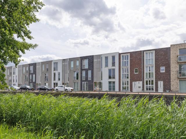 Eengezinswoning te koop in Almere, Columbuskwartier