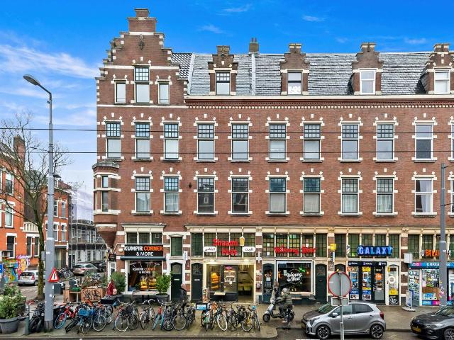 Bovenwoning te koop in Bospolder, Rotterdam