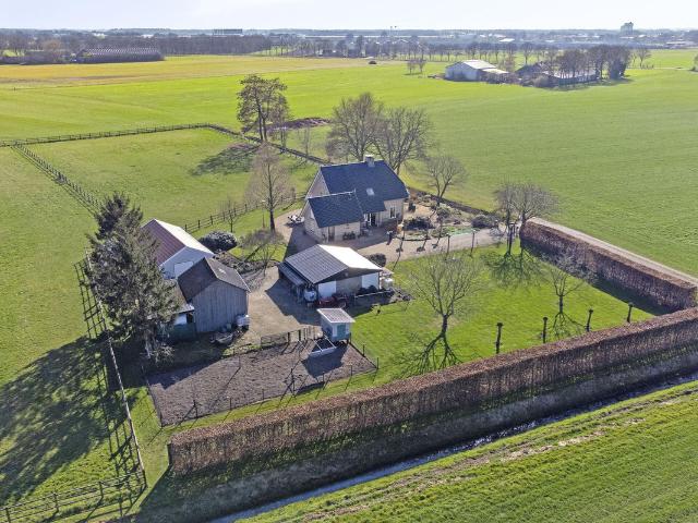 Woonboerderij te koop in Hoogenweg