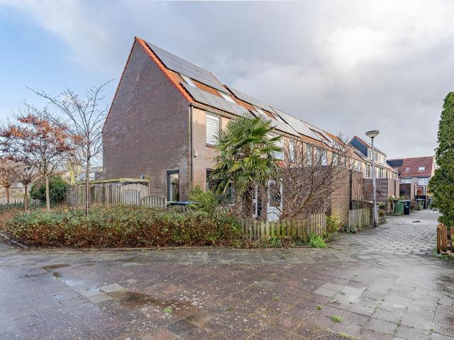 Eengezinswoning te koop in Oude Wetering, Zuid Holland