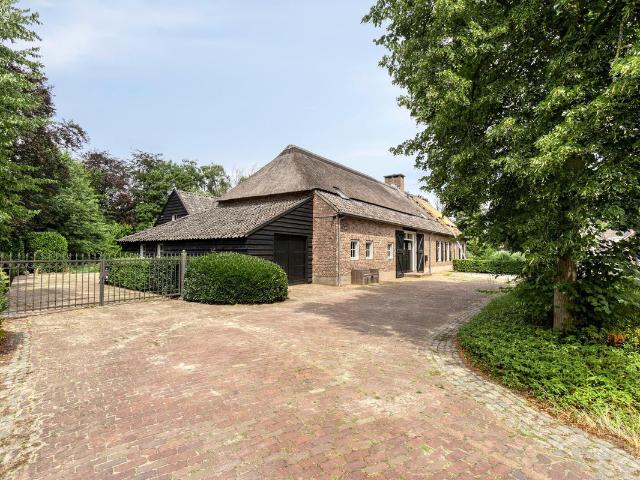 Woonboerderij te koop in Heeze, Noord Brabant