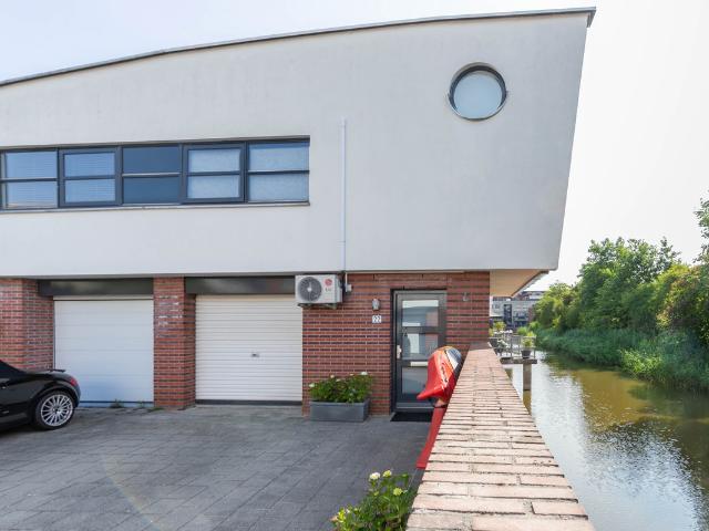 Eengezinswoning te koop in Aalsmeer, Stommeerhof