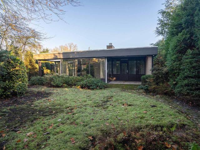 Bungalow te koop in Enschede, Overijssel