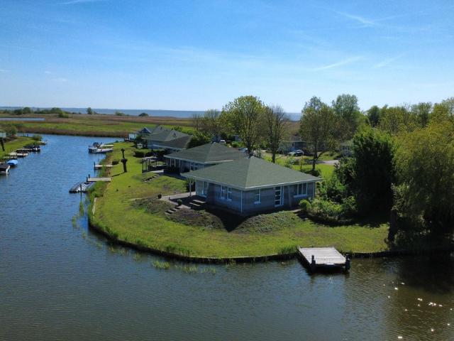 Woning te koop in Makkum, Friesland