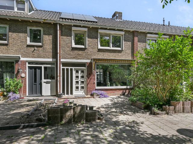 Eengezinswoning te koop in Heemskerk, Oosterzij